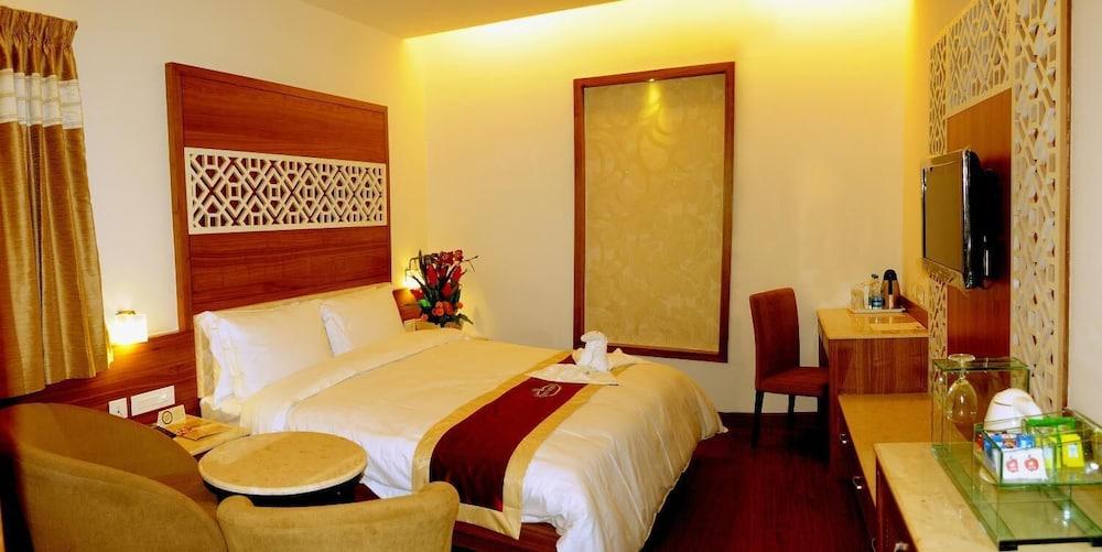קוימבטור Hotel Prince Gardens מראה חיצוני תמונה