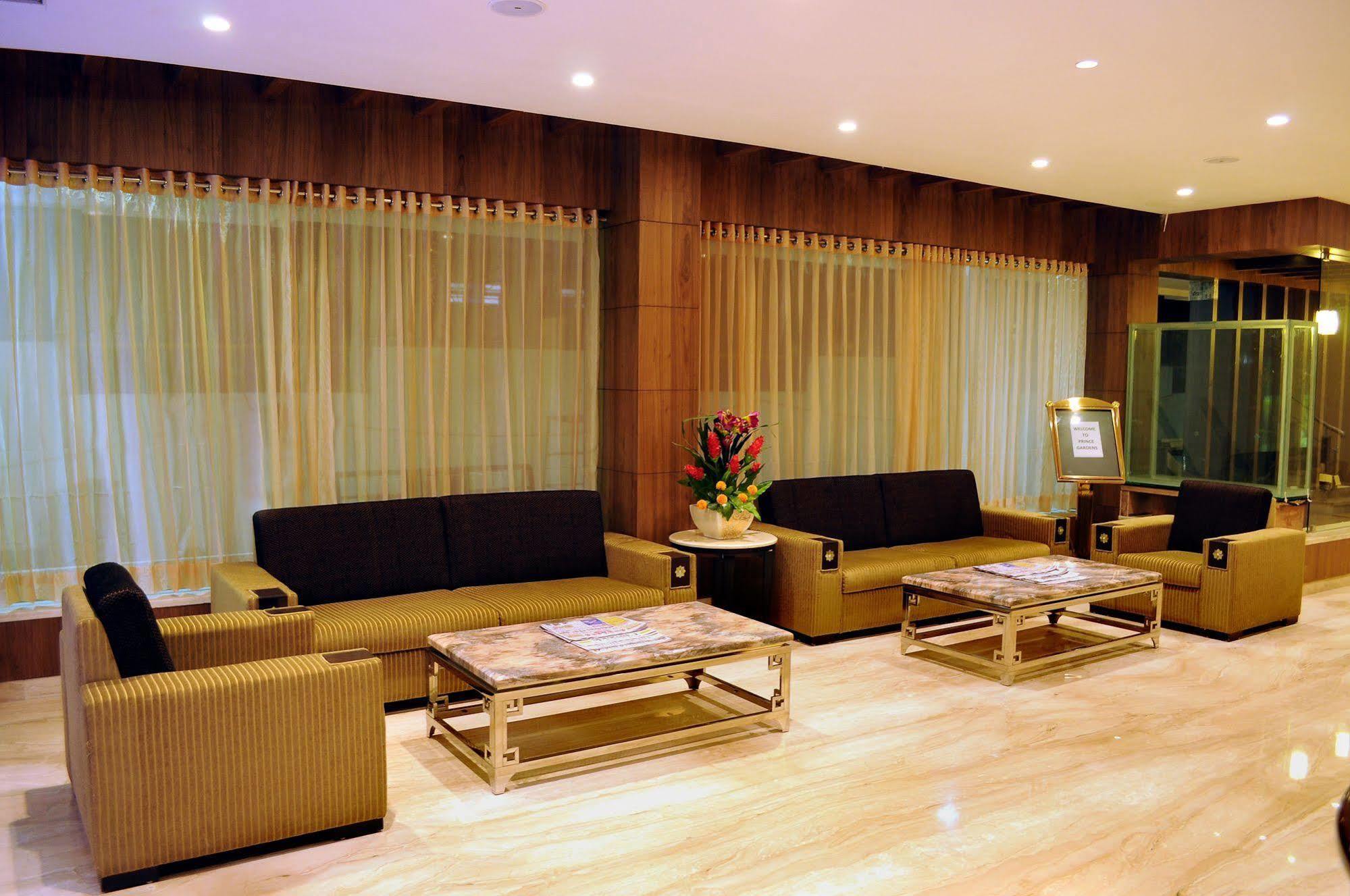 קוימבטור Hotel Prince Gardens מראה חיצוני תמונה